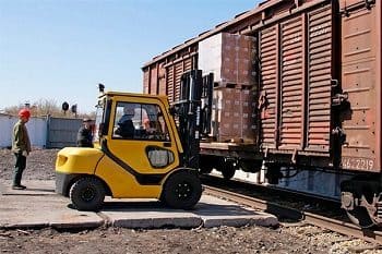 Стоимость вагонных перевозок грузов в Красногорске